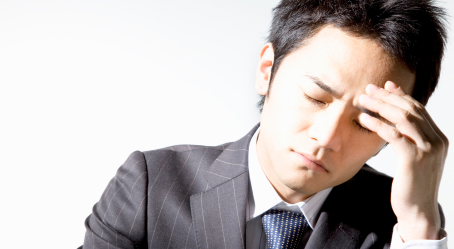 心配している男性